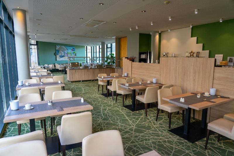Mercure Hotel Plaza Essen - image 3