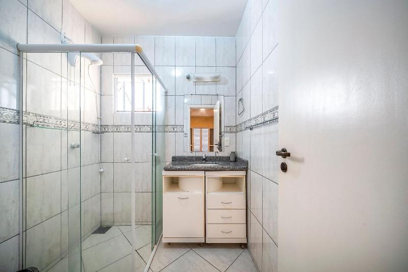 Casa para Temporada na Praia de Mariscal | 4 Quartos Jardim e Espaço Gourmet a Metros do Mar - image 8