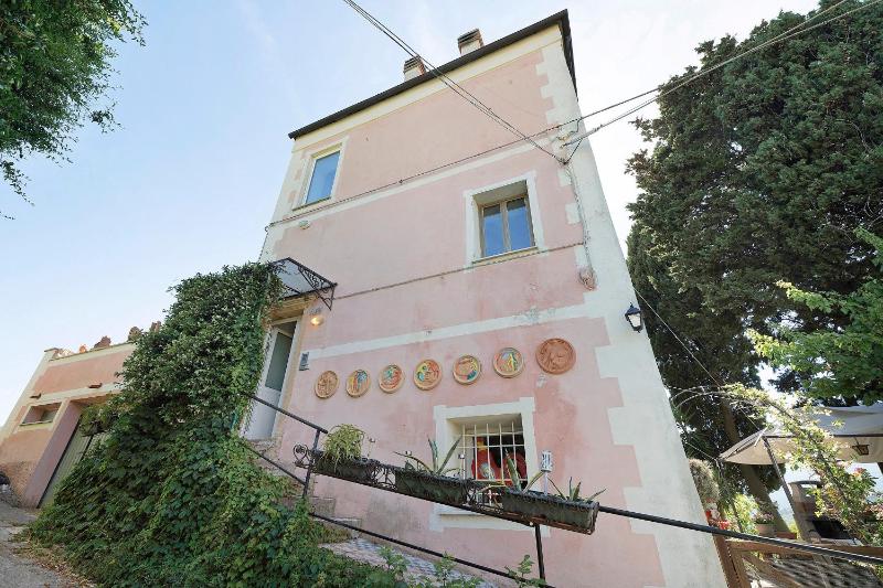 Rosa Di Mare Guest House - image 38