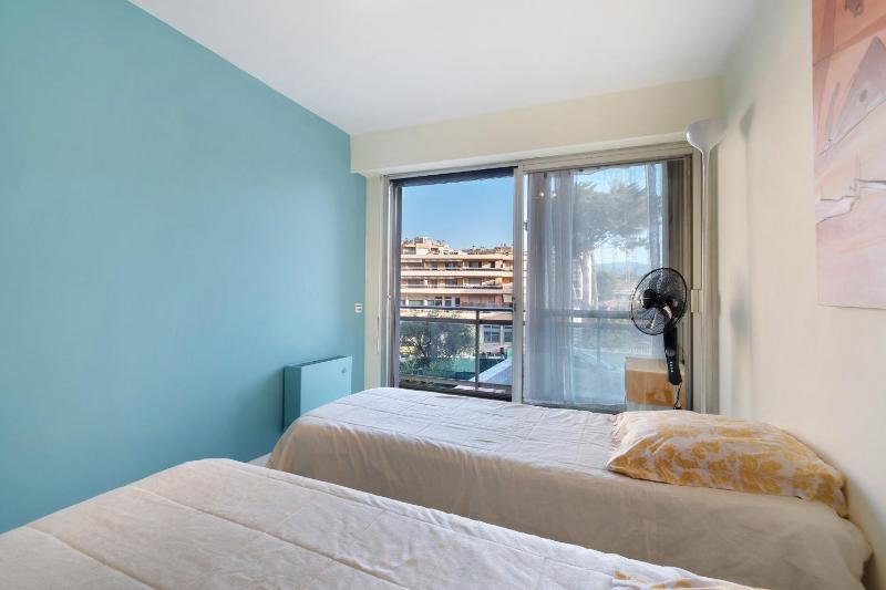 Appartement T3 Front de Mer - image 23