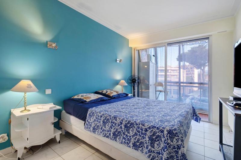 Appartement T3 Front de Mer - image 5