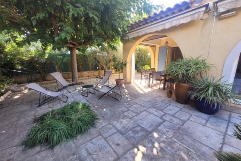 Bright house 300m from Fréjus beach - image 1