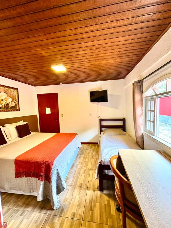 Suites CAMINHO DA FÉ - image 13