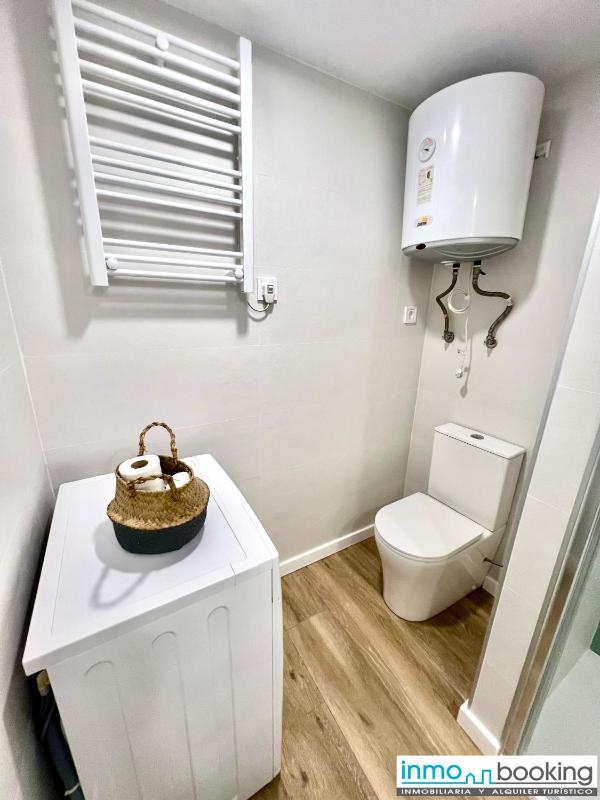 New Alboran Salou climatizado piscina y wifi - image 17