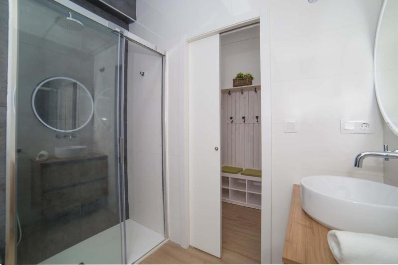 Spacest - Carrer de Mariano Ribera A - image 10