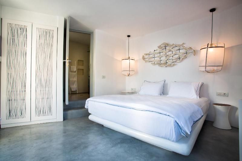 Deluxe Double Room Sea View image 1