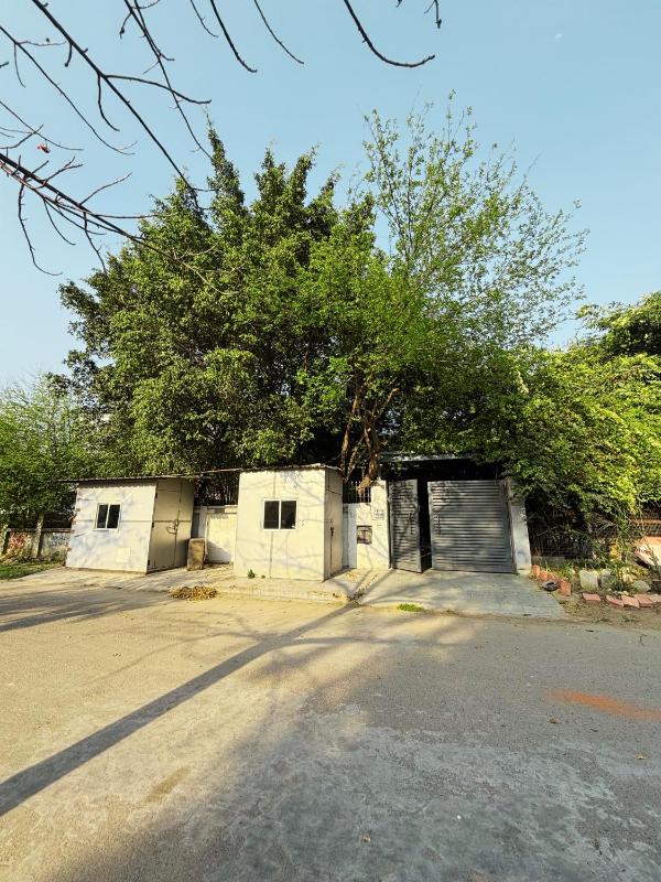 Stay in Greater Noida Green Verandah 1BHK Wooden House - image 6