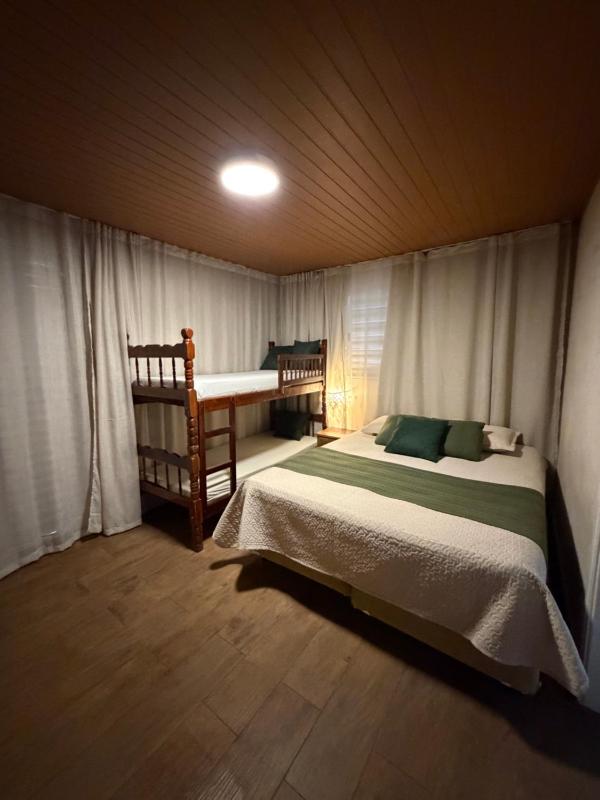 Casa da Pathy - Suítes Privativas a 200m da Enseada e 500m da Santa Rita - image 15