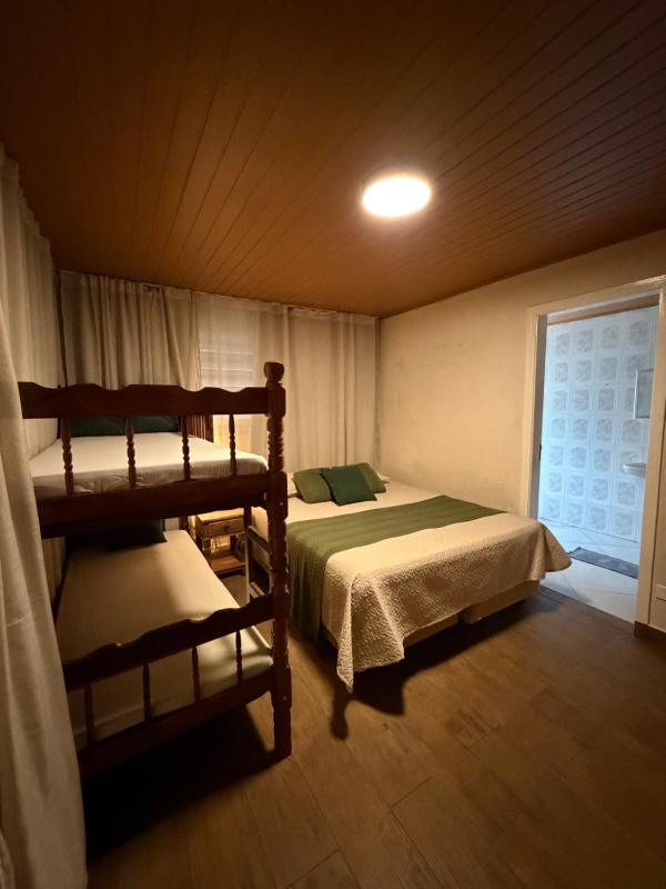 Casa da Pathy - Suítes Privativas a 200m da Enseada e 500m da Santa Rita - image 19