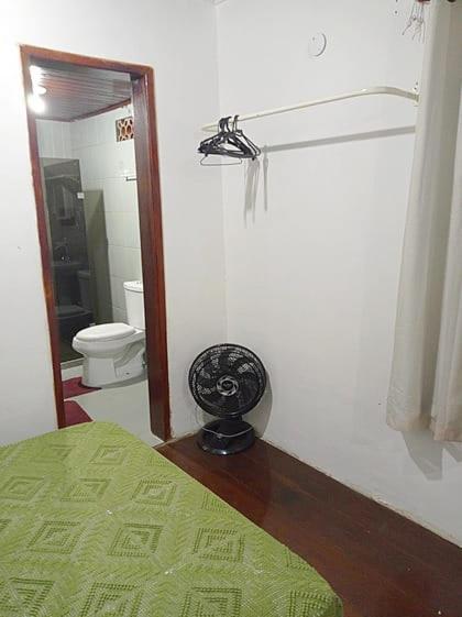 SUA CASA ECONÔMICA NO CENTRO de CABO FRIO - image 17