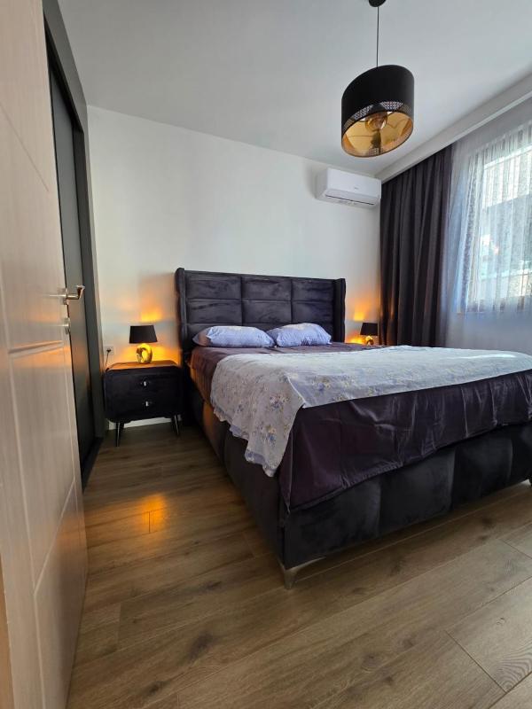 Sea View Apartment by Dora - image 4