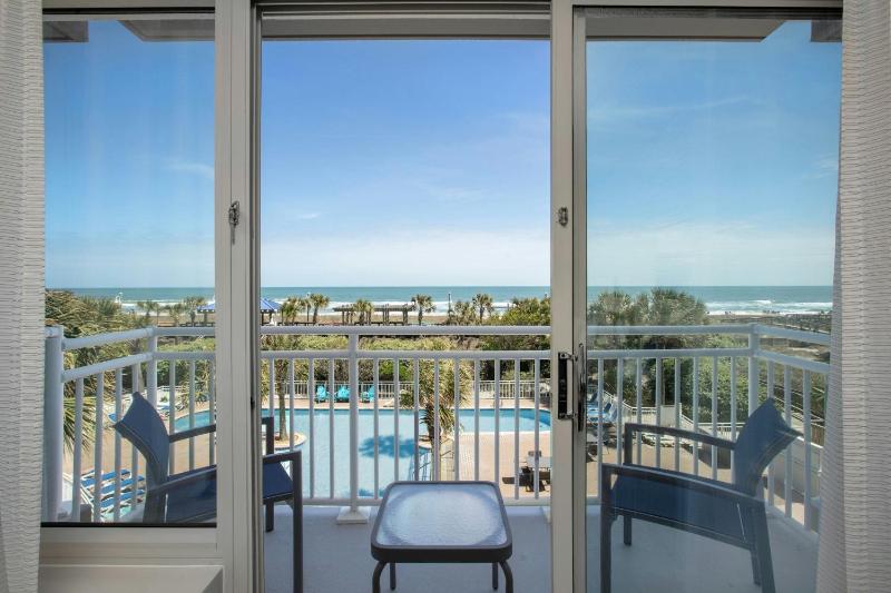 Courtyard by Marriott Carolina Beach Oceanfront - image 16