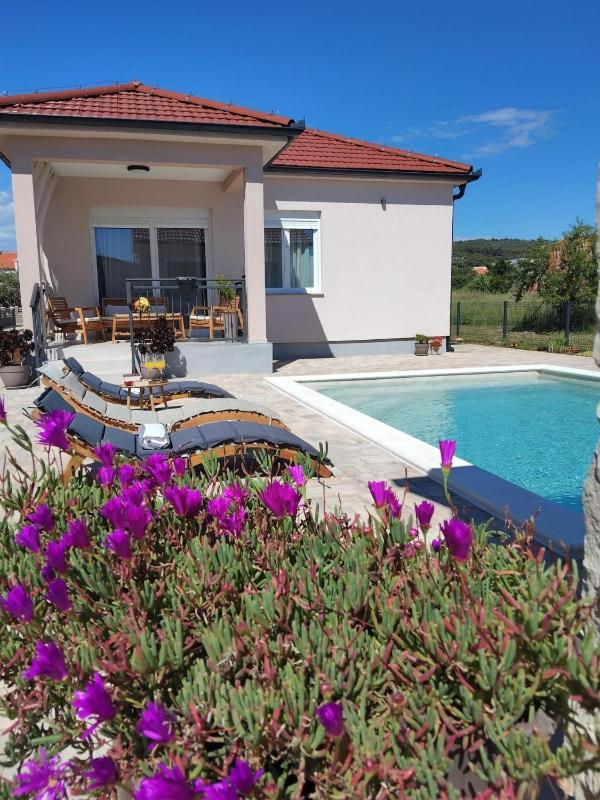 Holiday house with a swimming pool Bibinje Zadar - 26027 - image 22