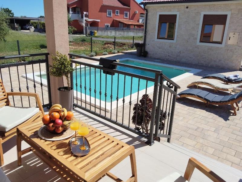 Holiday house with a swimming pool Bibinje Zadar - 26027 - image 6