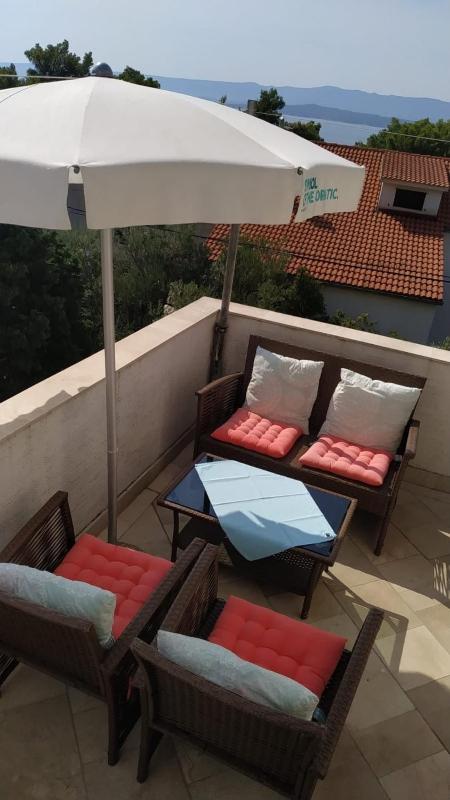 Apartments with parking space Bol Brac - 25983 - image 9