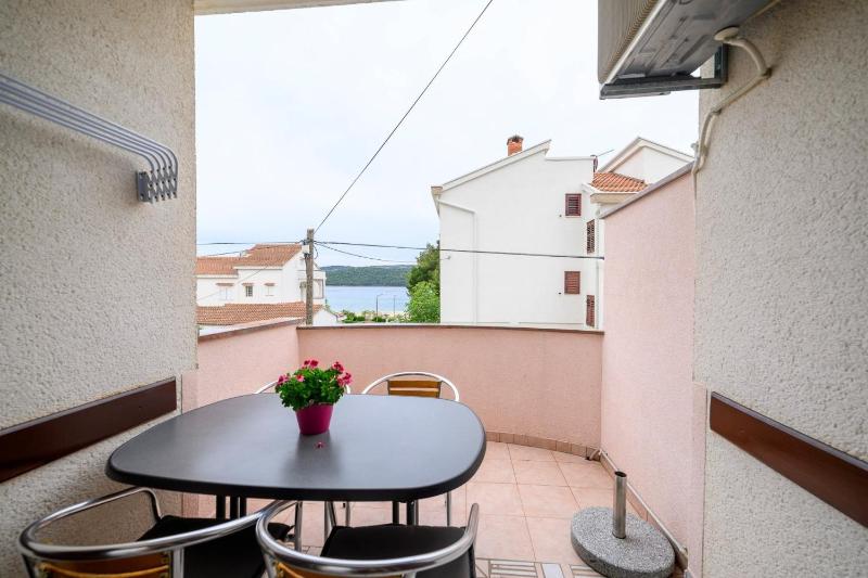 Apartments by the sea Zablace Sibenik - 25841 - image 38