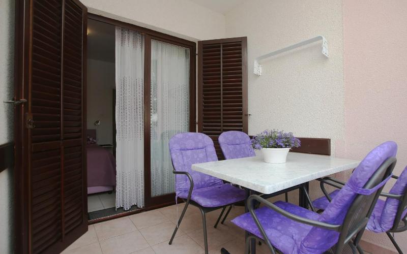 Apartments by the sea Zablace Sibenik - 25841 - image 18