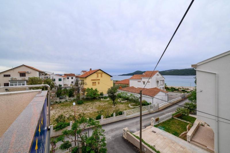 Apartments by the sea Zablace Sibenik - 25841 - image 26