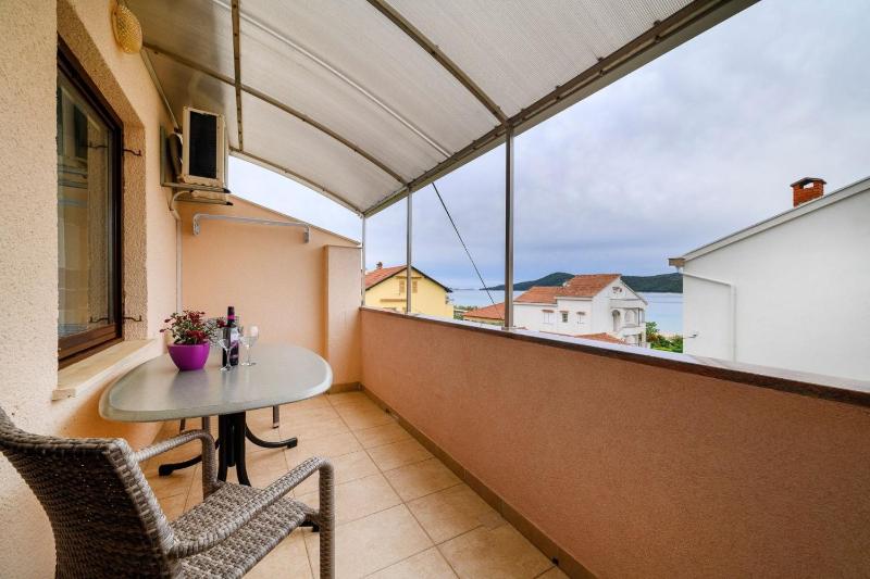 Apartments by the sea Zablace Sibenik - 25841 - image 17