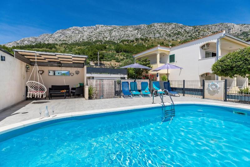 Family friendly house with a swimming pool Stanici Omis - 26978 - image 1