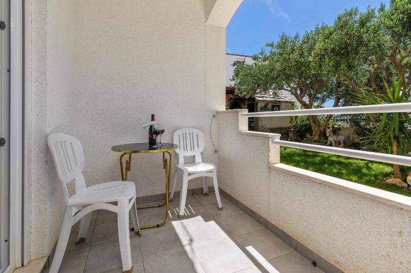 Family friendly house with a swimming pool Stanici Omis - 26978 - image 7