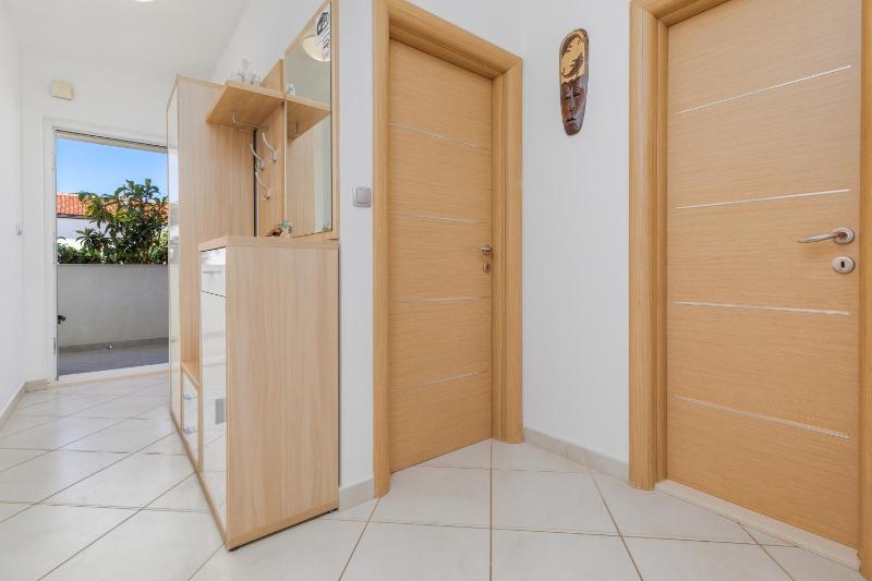 Family friendly house with a swimming pool Stanici Omis - 26978 - image 33
