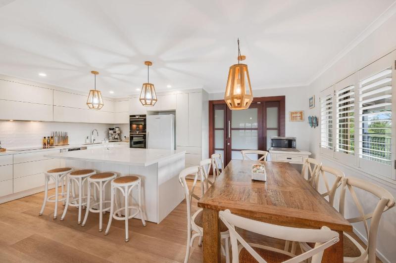 15 Derby Road Moffat Beach - image 4