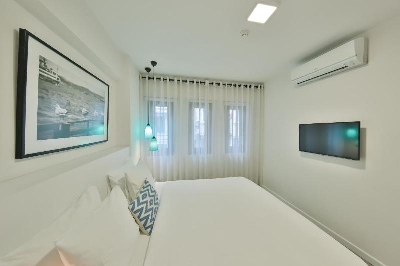 Standard Double Room image 2
