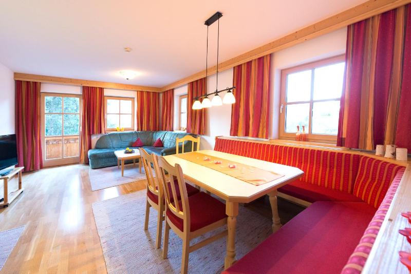 Three-Bedroom Apartment (6 Adults) image 3