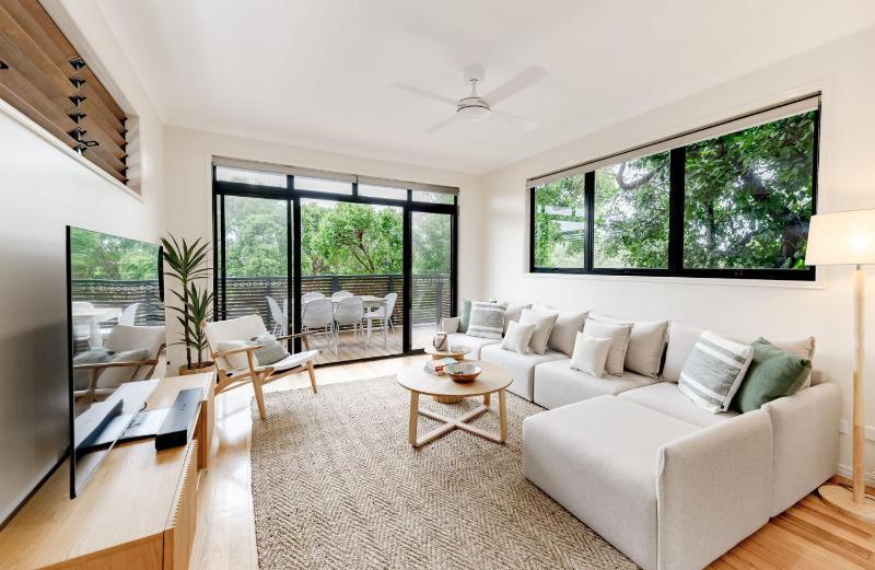 Sunshine Beach Coastal Haven - image 1