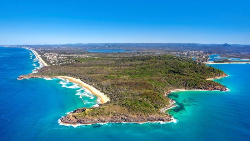 Sunshine Beach Coastal Haven - image 14