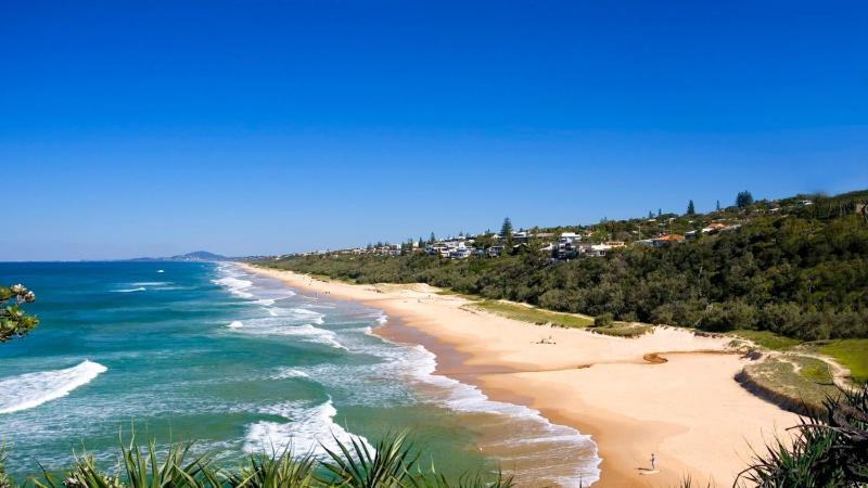 Sunshine Beach Coastal Haven - image 5