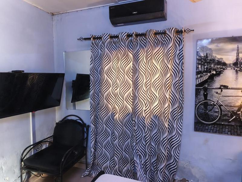 Résidence Privée 1 Chambre et Salon à la Zone du Bois - image 8