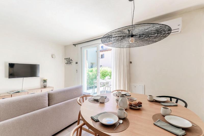 Villa Maderni Retreat - by MyHomeInComo - image 37