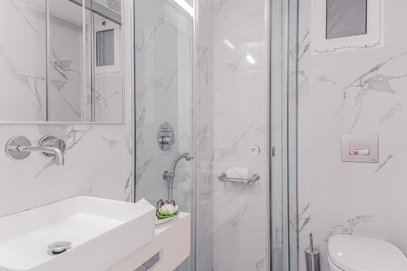 Glaros Beach Hotel - image 23