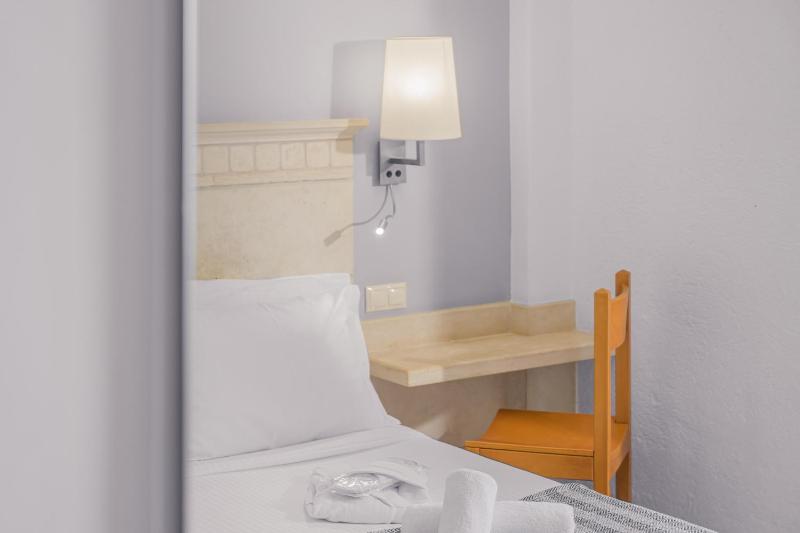 Glaros Beach Hotel - image 19