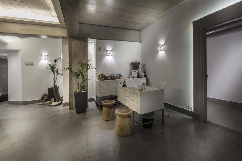 Glaros Beach Hotel - image 26