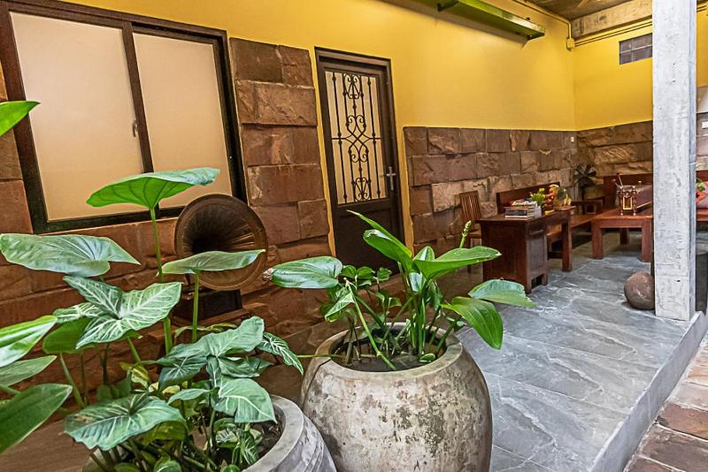 Lotus Residence - image 4