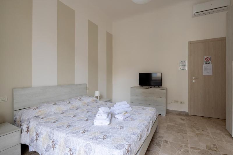 Blu sea room piazza garibaldi - image 12