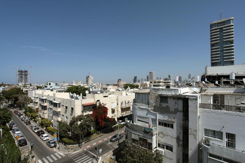 Miklat Chic Spacious Penthouse Terrace By Feelhome - image 12