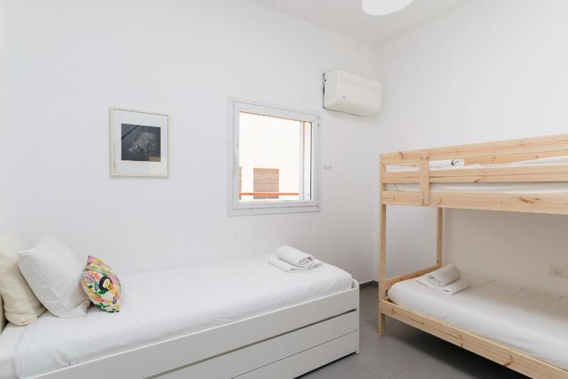 Mamad New Bright Balcony Near Beach By Feelhome - image 15