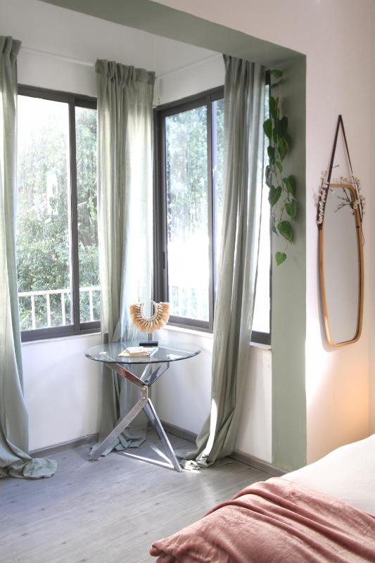Design & Balcony In City Center By Feelhome - image 3