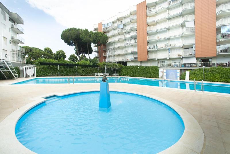 WELCS APARTAMENTO 460 PDA con piscina comunitaria - image 18