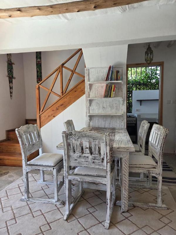 Charming 1-Bedroom Swahili Loft with Pool - image 12