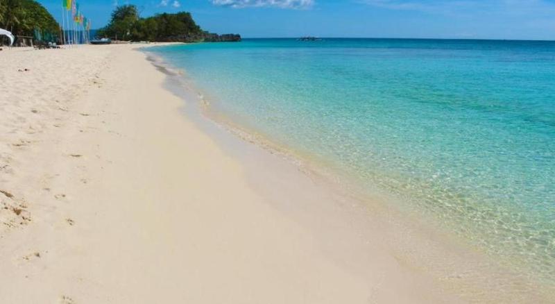 Fridays Boracay Resort - image 43