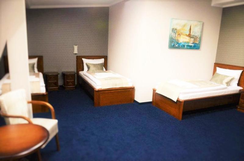 Triple Room image 3