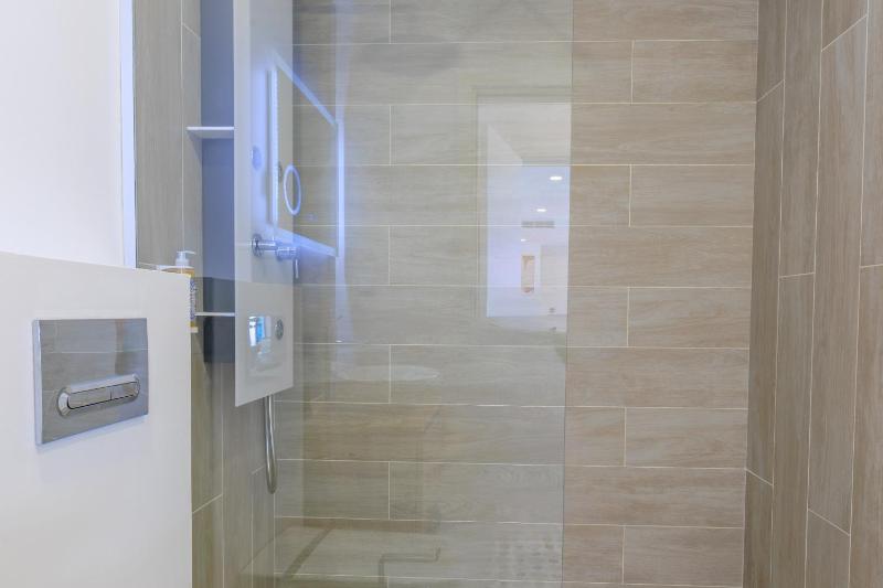 Terra Jazz Brand New 1BR w Private Garage - image 5