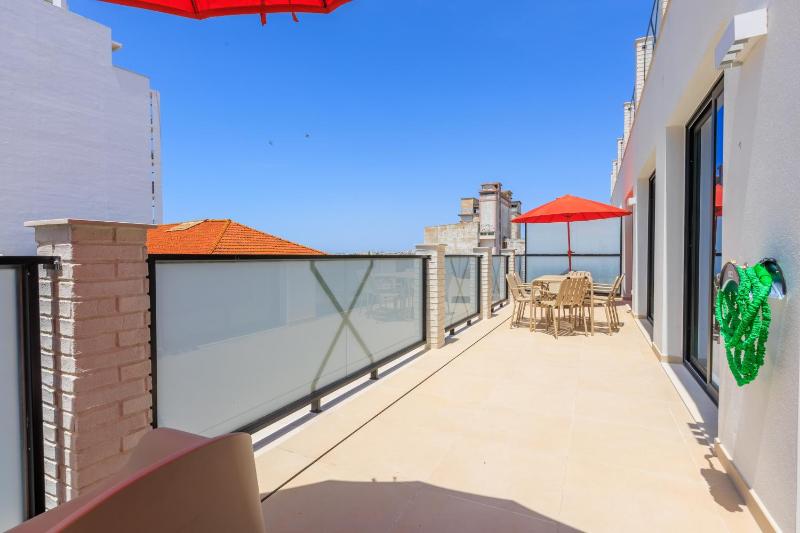 Terra Jazz Brand New 1BR w Private Garage - image 9