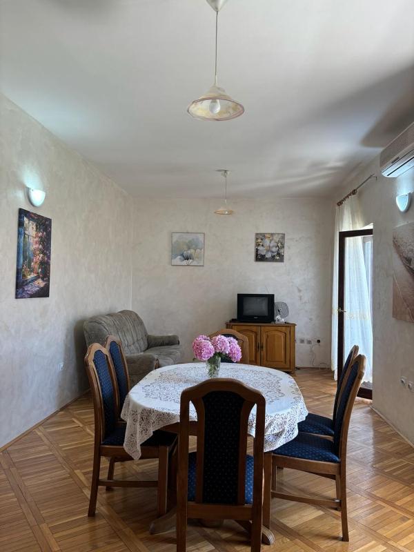 Apartments Vukasović - image 12