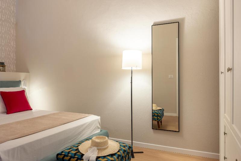 Lucca Old Town Apartment - image 21